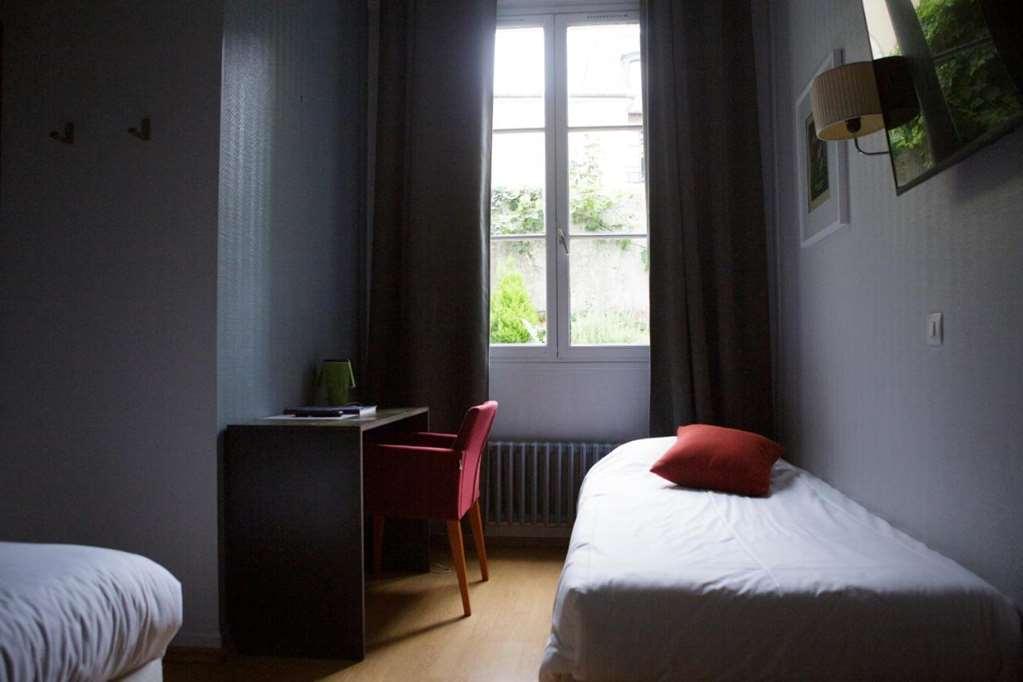 ホテル ダングルテール ベルサイユ 部屋 写真
